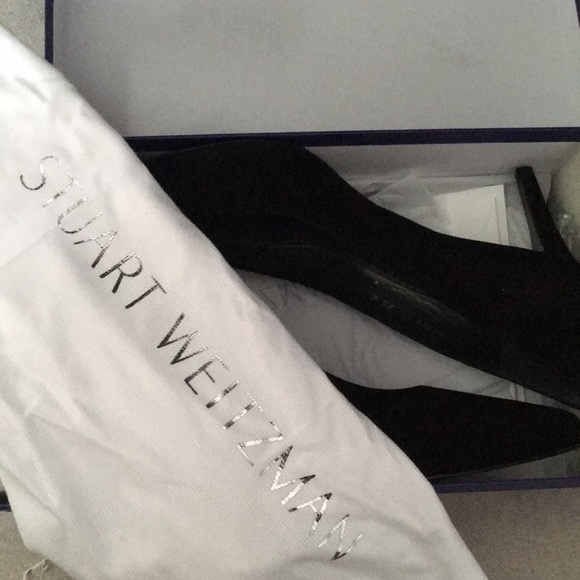 Stuart Weitzman Heels - Pinot Black Suede - Picture 5 of 7